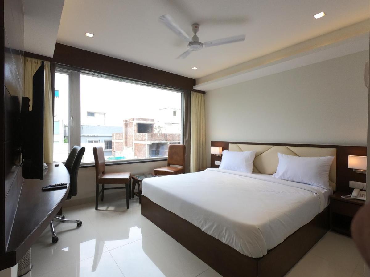 إندور Hotel The Bellevue المظهر الخارجي الصورة